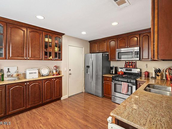 2nd image of 238 Via Colinas
