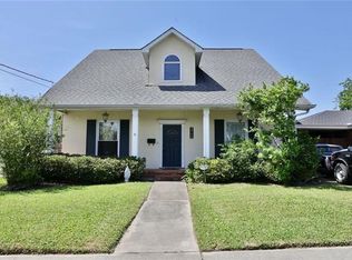 3700 Wanda Lynn Dr, Metairie, LA 70002