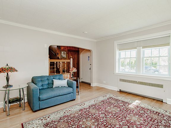 4th image of 6176 N Nassau Ave