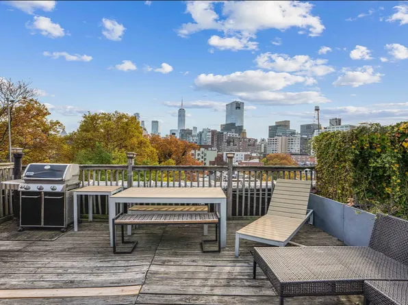 182 Bleecker Street image 1 of 11