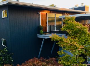 4955 Harbord Dr, Oakland, CA 94618