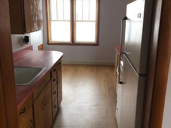 3rd image of 1504 W 4th Ave APT 3