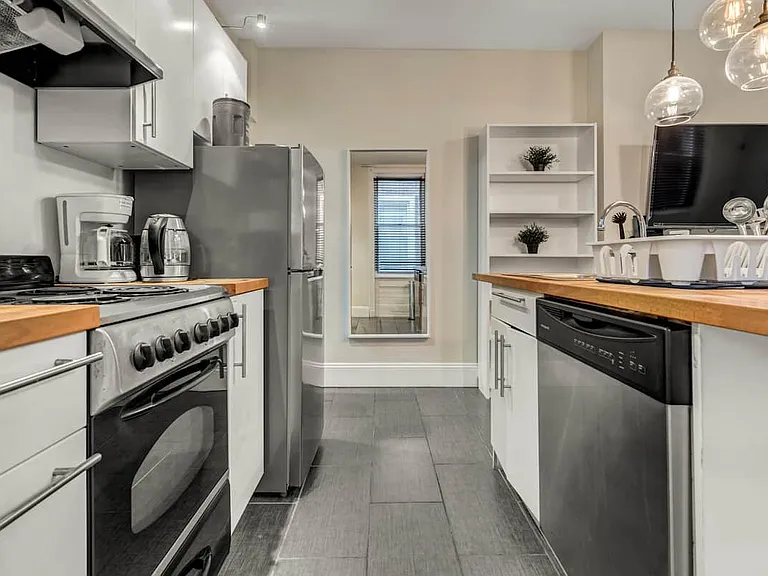 321 S 16th St #2R — Photo 7