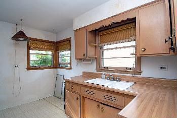 2nd image of 1407 Cindy Ln