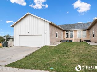 328 Westhills Loop, Gillette, WY 82718
