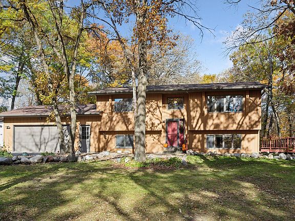 3rd image of 332 Elderberry Rd