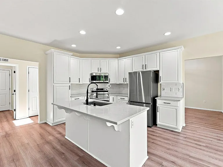 6038 Discovery St E — Photo 16