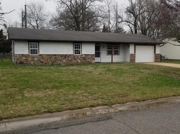 907 SE H St, Bentonville, AR 72712