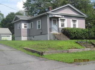 12 Primrose St, Worcester, MA 01604