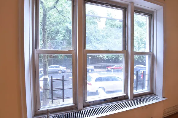 Rented by (Legacy) NY Quality Living Uptown | media 10