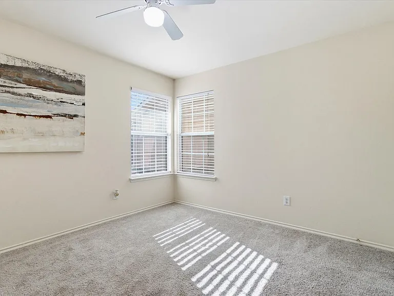 7237 Rembrandt Dr — Photo 17