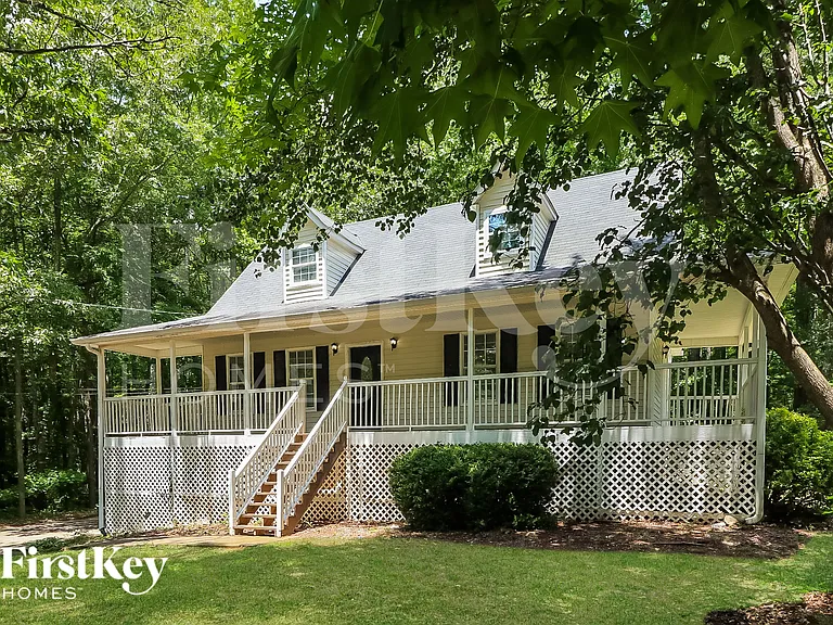 95 Glenwood Ct — Photo 2