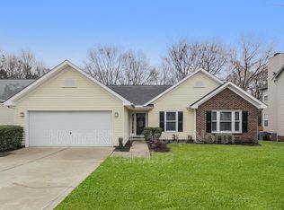 8911 Steelechase Dr, Charlotte, NC 28273