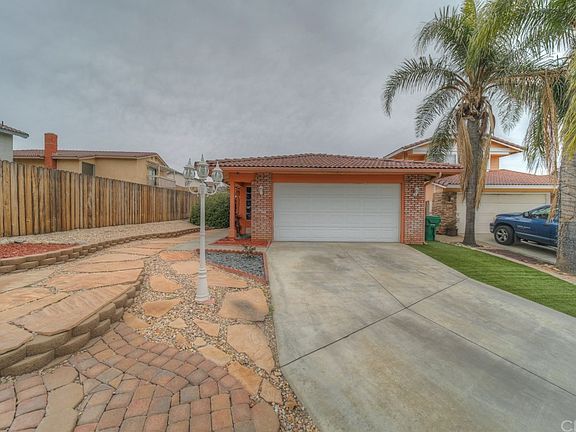 4th image of 23638 Birdsong Ct