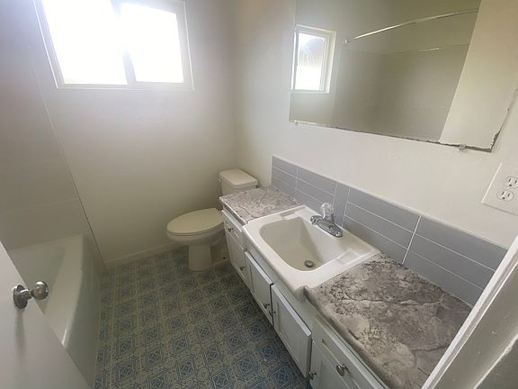 5th image of 920 Princeton Ave #5