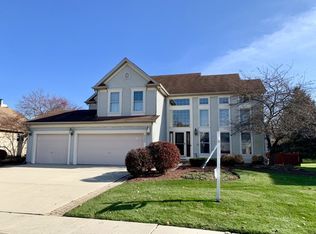 5205 Elliott Dr, Hoffman Estates, IL 60192