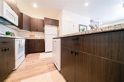 220 N Spring Creek Pkwy #15 — Photo 8