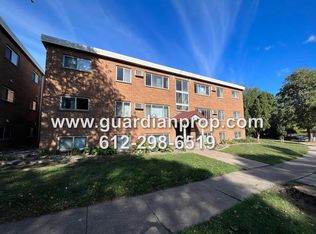 1037 Cromwell Ave, Saint Paul, MN 55114