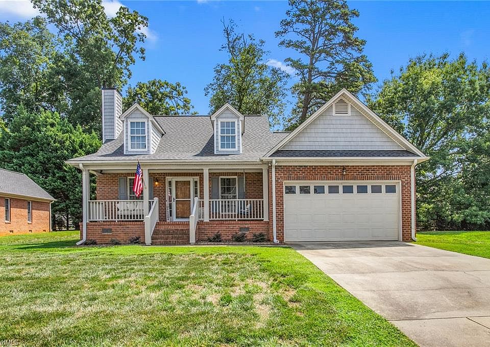 1st image of 103 Somerset Ct