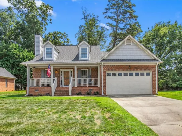 103 Somerset Ct, Mebane, NC 27302
