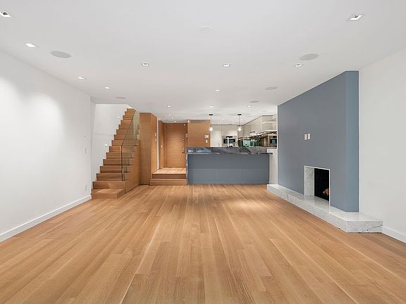 2nd image of 425 E 50th St APT 1