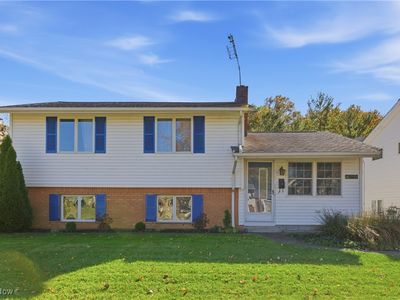 4286 Holl Rd, Sheffield Lake, OH, 44054