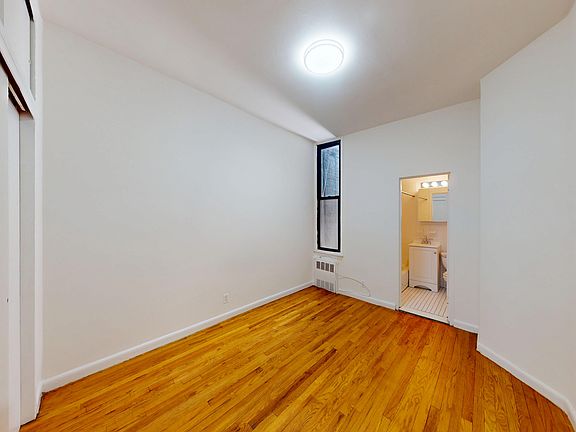 4th image of 313 E 85th St APT 4b