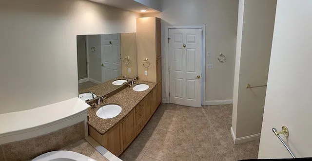 1000 Davenport Ave #1102 — Photo 25