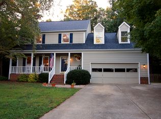 13736 Strathaven Dr, Matthews, NC 28105