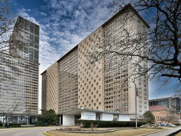 3950 N Lake Shore Dr APT 1202, Chicago, IL 60613