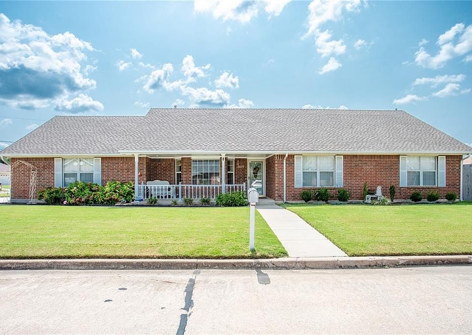 1st image of 4872 Del Aire Dr