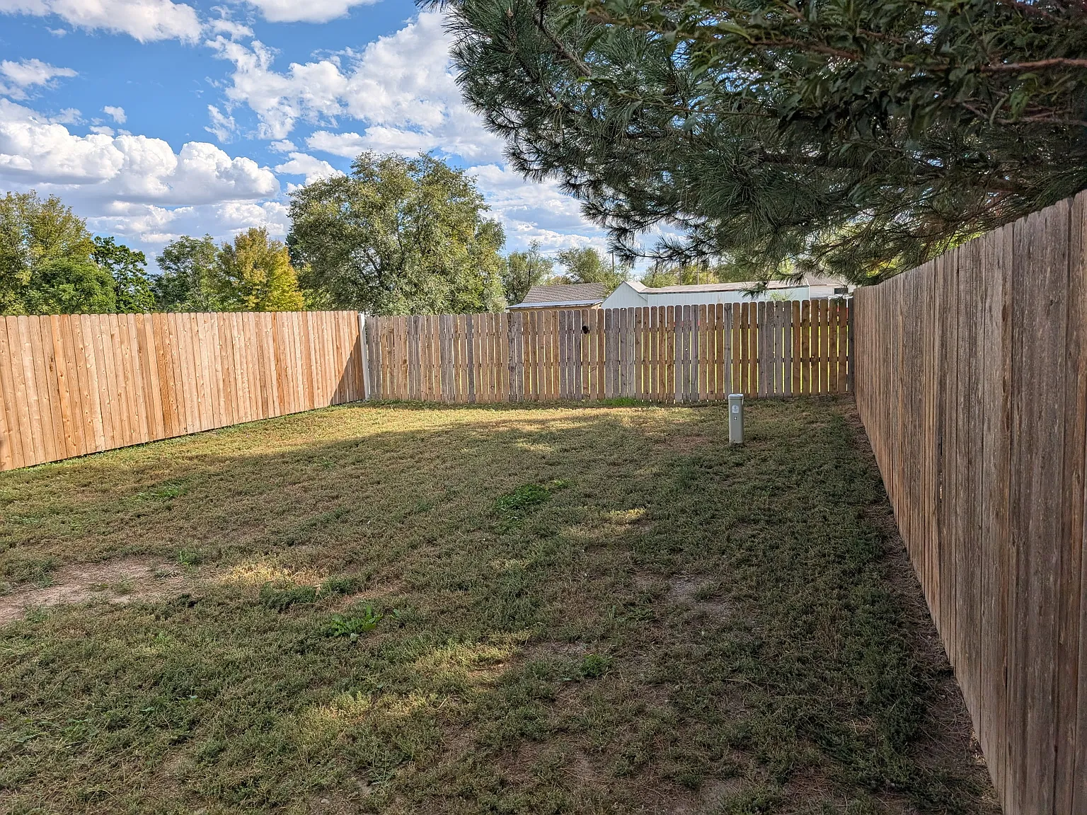 4 bed, 2000 sqft, $1,750 — Photo 3