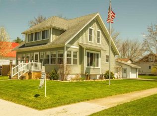 303 N Oxford St, Wautoma, WI 54982