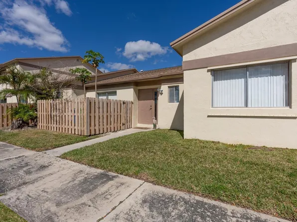 10675 NW 29th Manor #7, Sunrise, FL 33322