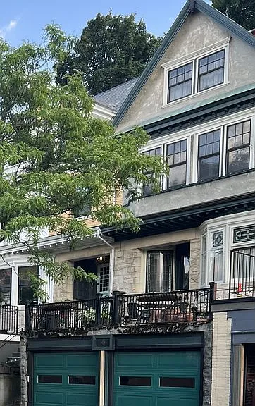 684 Washington St — Photo 1