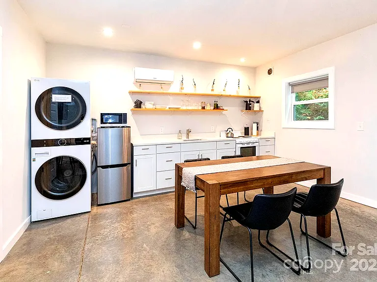 Ruslan Dr — Photo 1