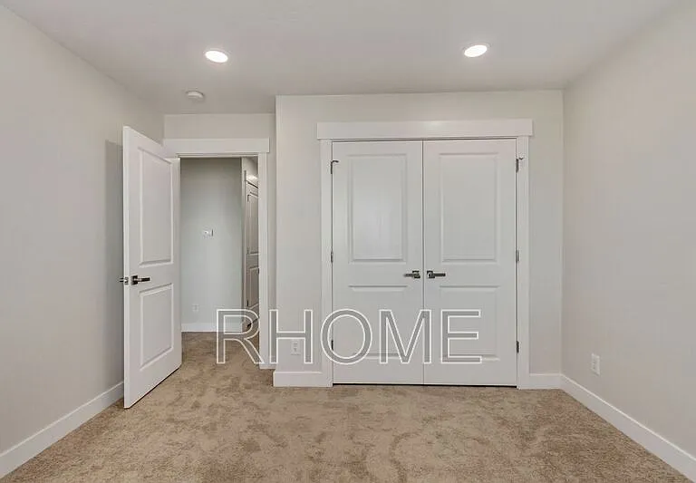 105 E Chandlerpoint Way — Photo 20