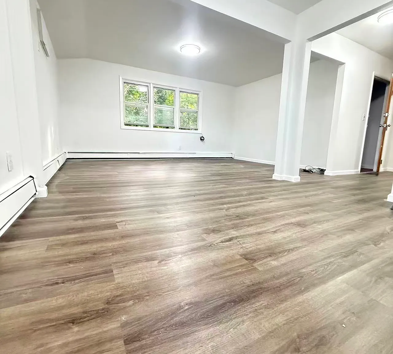 3 bed, $2,500 — Photo 2