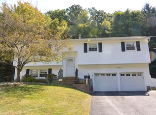 36 Richard Dr, Mt Arlington, NJ 07856