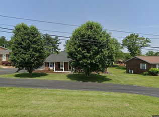 1109 Glenview Dr, Glasgow, KY 42141