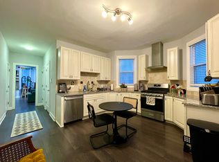 2824 N Ridgeway Ave #1F, Chicago, IL 60618