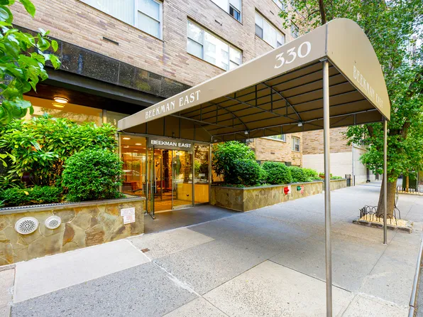 330 East 49th Street 4B image 12 of 13