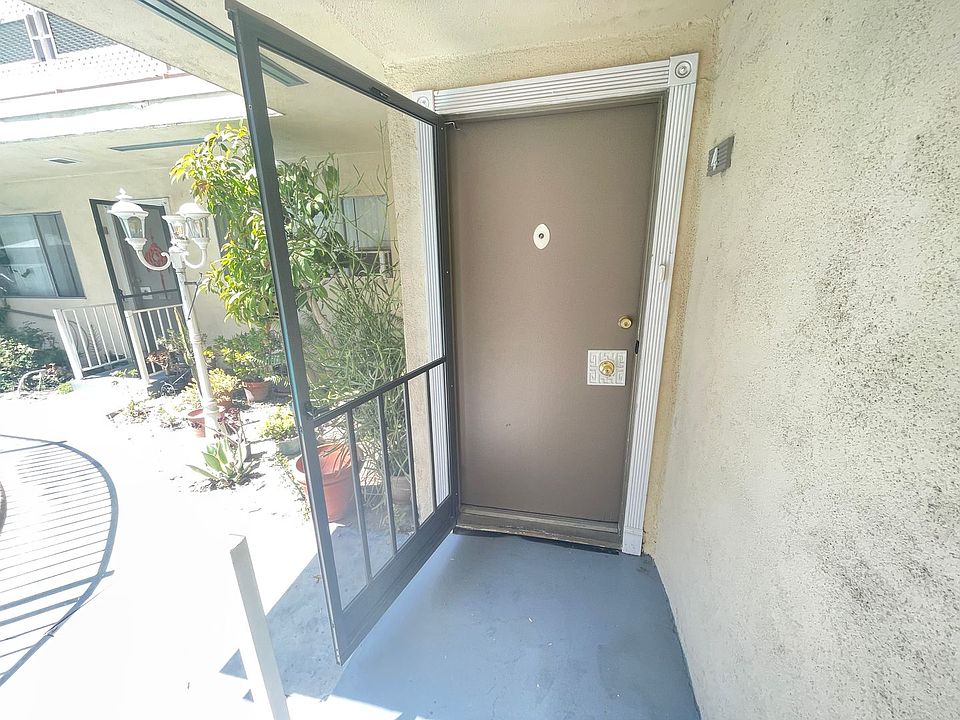 1st image of 4300 Colfax Ave APT 4