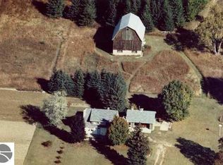 728 W Sleights Rd, Traverse City, MI 49696