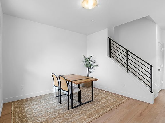 3rd image of 11039 S Freestone Rd #129