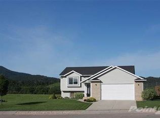 1715 Iron Horse Loop, Spearfish, SD 57783