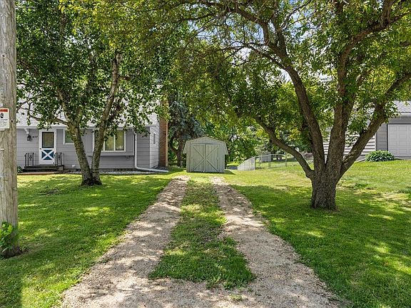 4th image of 437 W Elm St