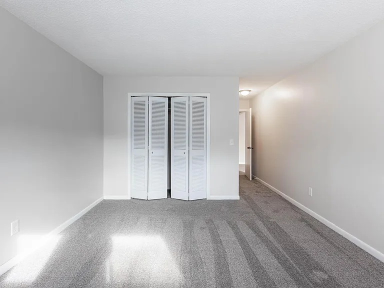 106 Twin Circle Dr — Photo 16