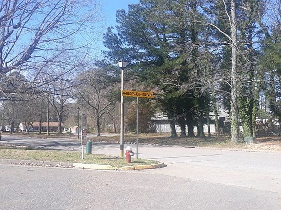 5th image of 444 Youngs Mill Ln