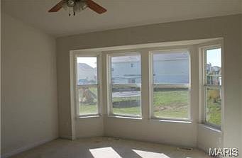 5th image of 96 Glen Meadows Dr